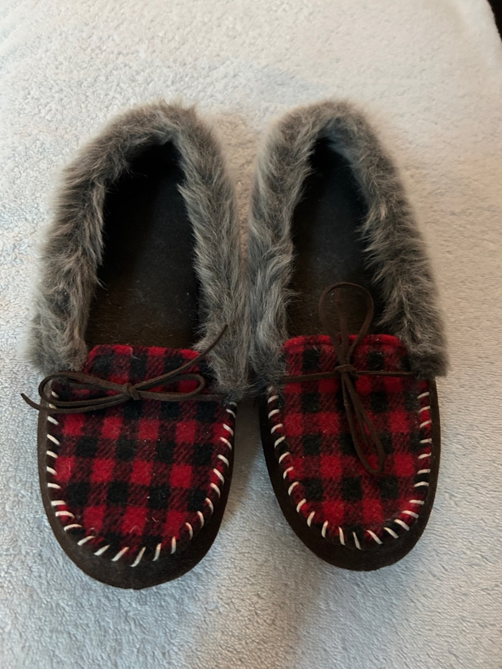 Cozy Red Black Plaid Faux Fur Moccasin Slippers